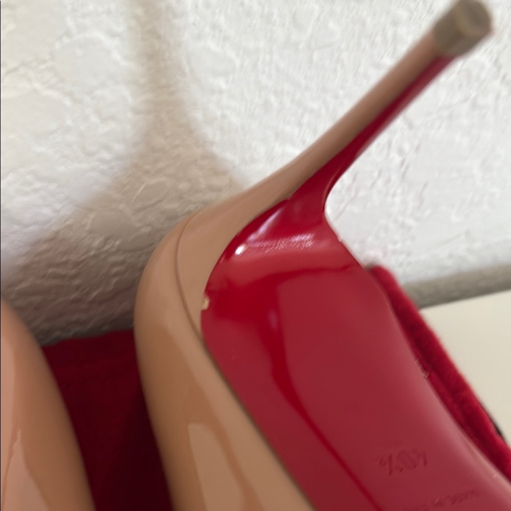 Christian Louboutin, Kate 85MM Patent Leather Pumps, Nude, Size 40.5 - Picture 6 of 12
